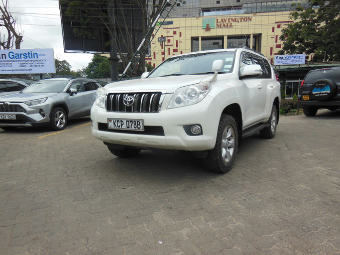 2011 Toyota Prado TX