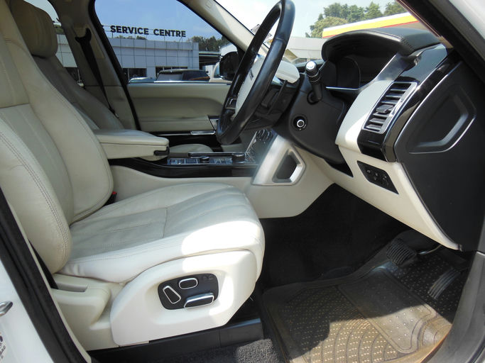 Land Rover Range Rover Vogue photo 3