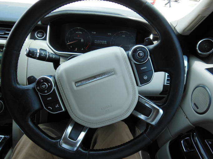 Land Rover Range Rover Vogue photo 5