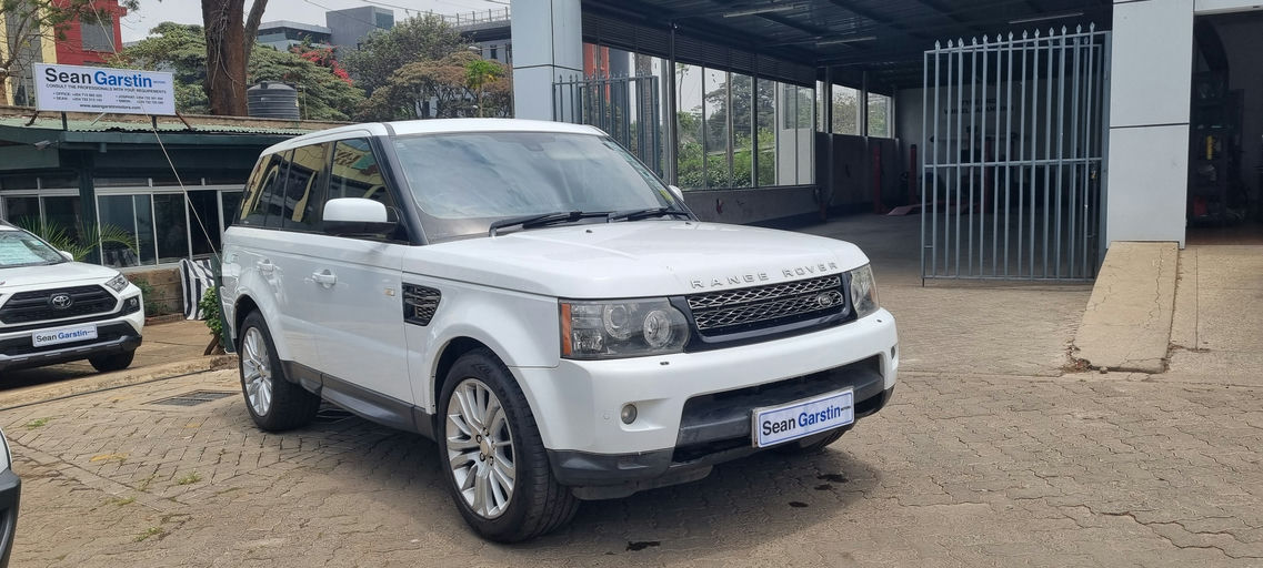 Land Rover Range Rover Sport photo 2