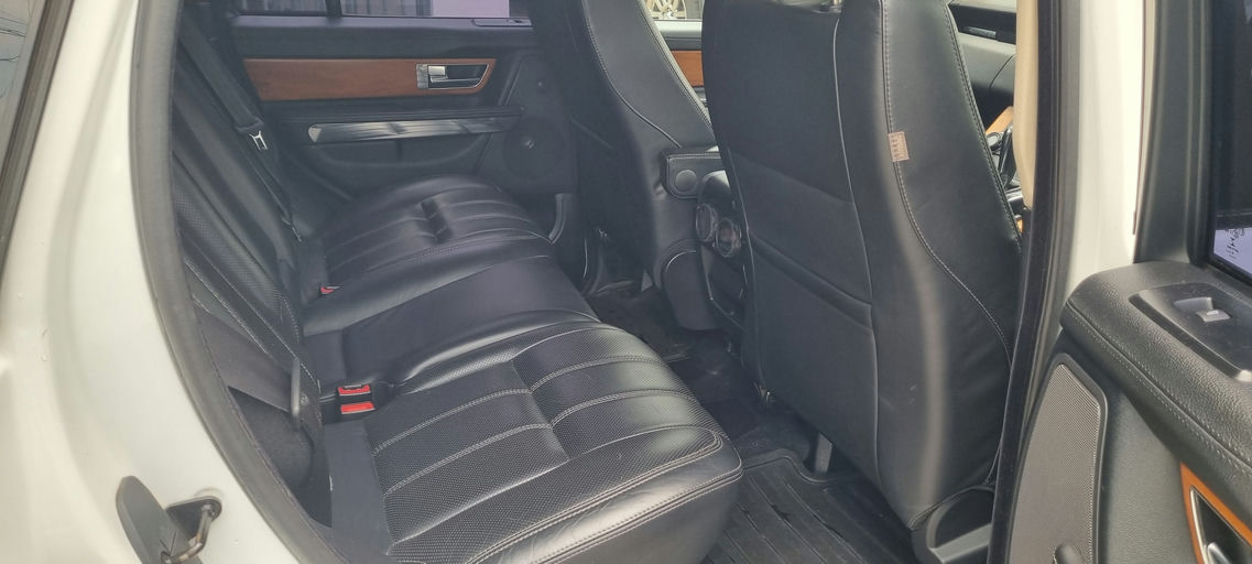 Land Rover Range Rover Sport photo 8