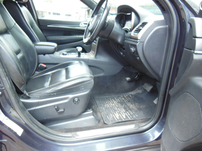 Chrysler  Jeep Cheroke photo 3