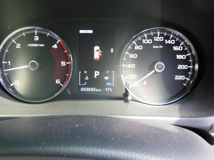 Mitsubishi Pajero Sport photo 4
