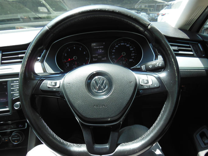 Volkswagen  Passat  photo 4