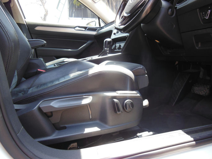Volkswagen  Passat  photo 6