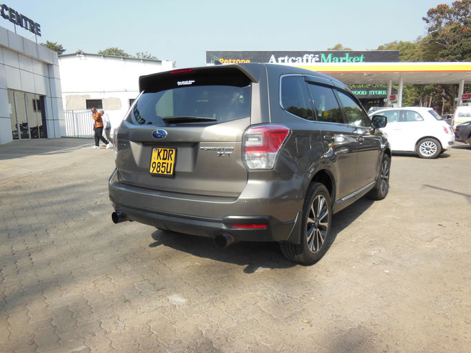 Subaru Forester photo 6