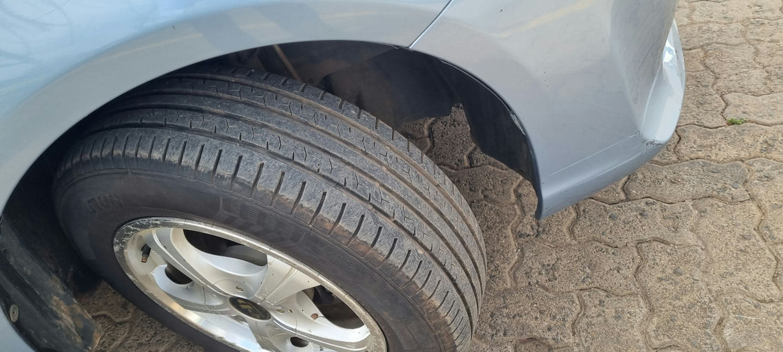 Toyota Fielder Hybrid photo 9