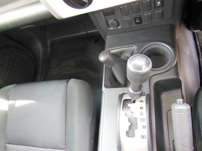 Toyota FJ Cruiser photo 3