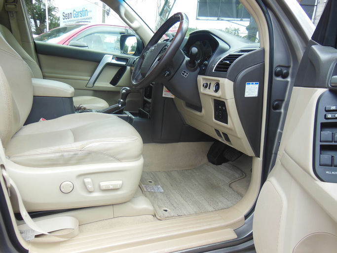Toyota Prado TXL- 2.8 Turbo diesel photo 7