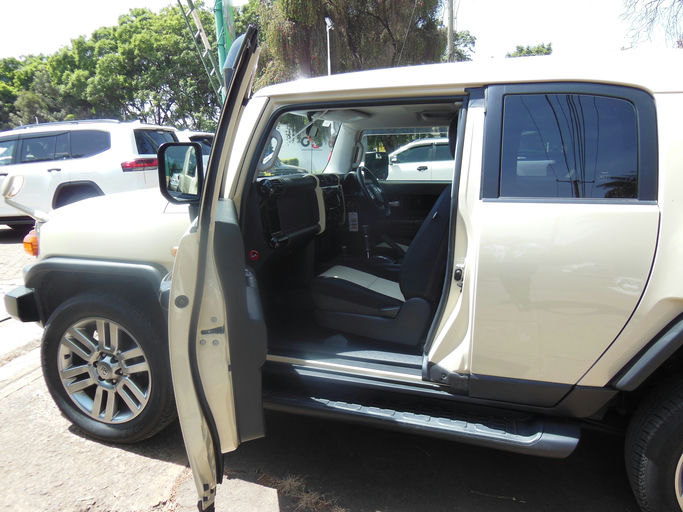 Toyota FJ Cruiser - Final Edition photo 5