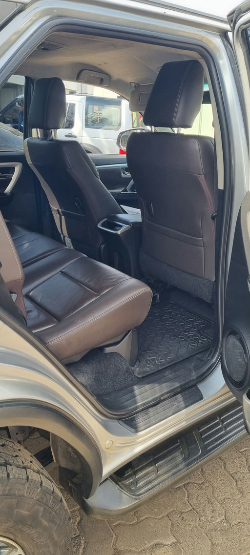  Fortuner photo 5