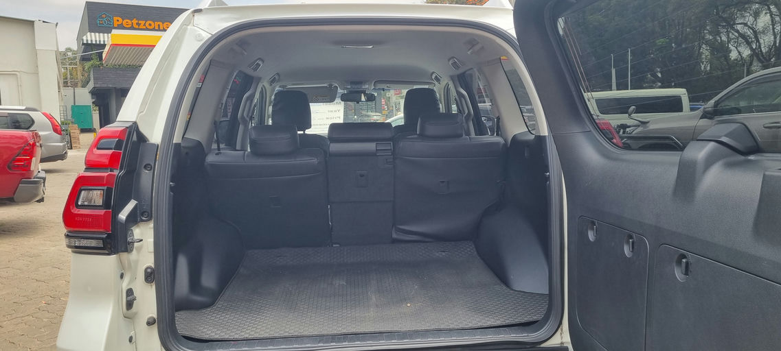 Toyota Prado TXL 2.8 turbo diesel photo 3