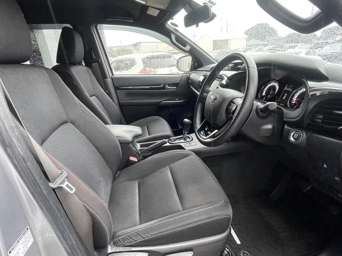 Toyota Hilux Double Cab 2.4 turbo diesel photo 9