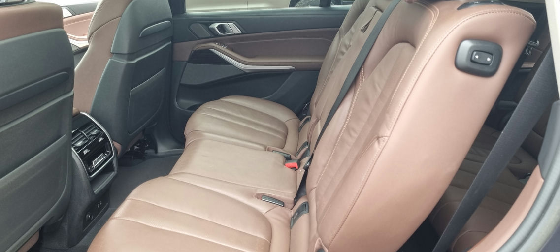BMW X7 photo 13