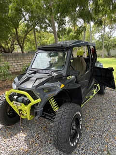 Polaris RZR 1000 High Lifter Edition photo 8