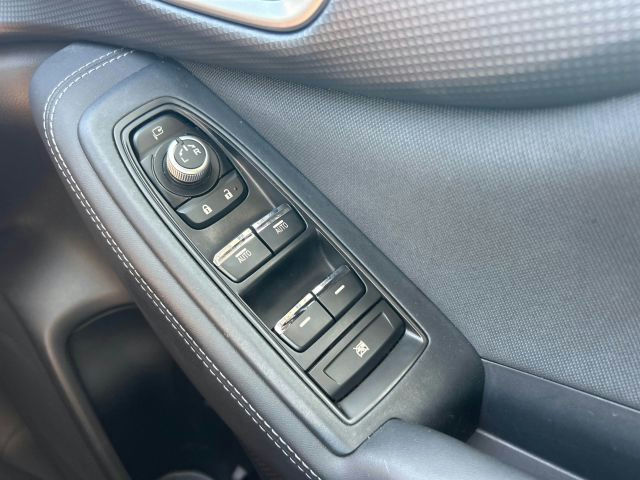 Subaru Forester photo 7