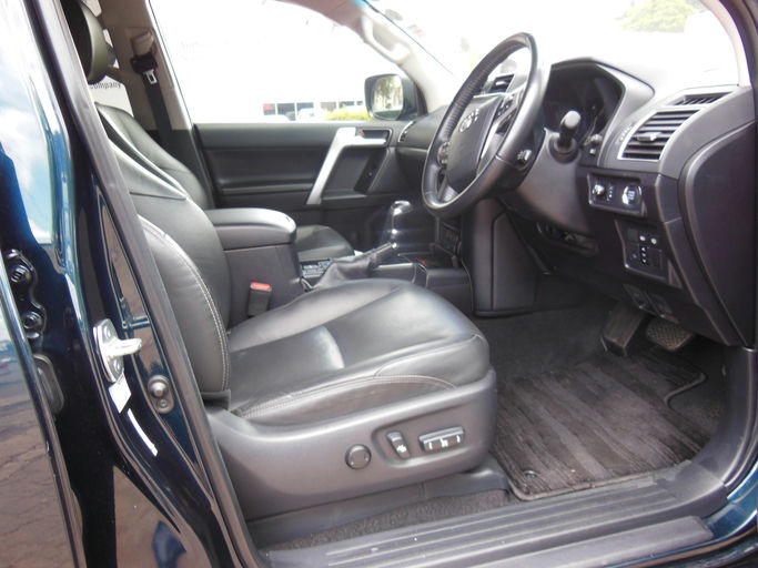 Toyota Prado TXL- 2.8 Turbo diesel photo 7