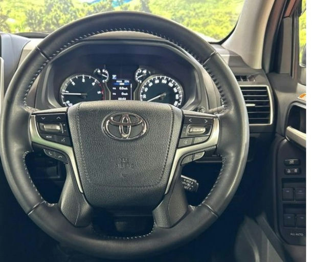 Toyota Prado TXL photo 3